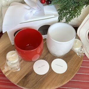 Holiday themed glassybaby set of red Mrs Claus and white Snowman 🎄